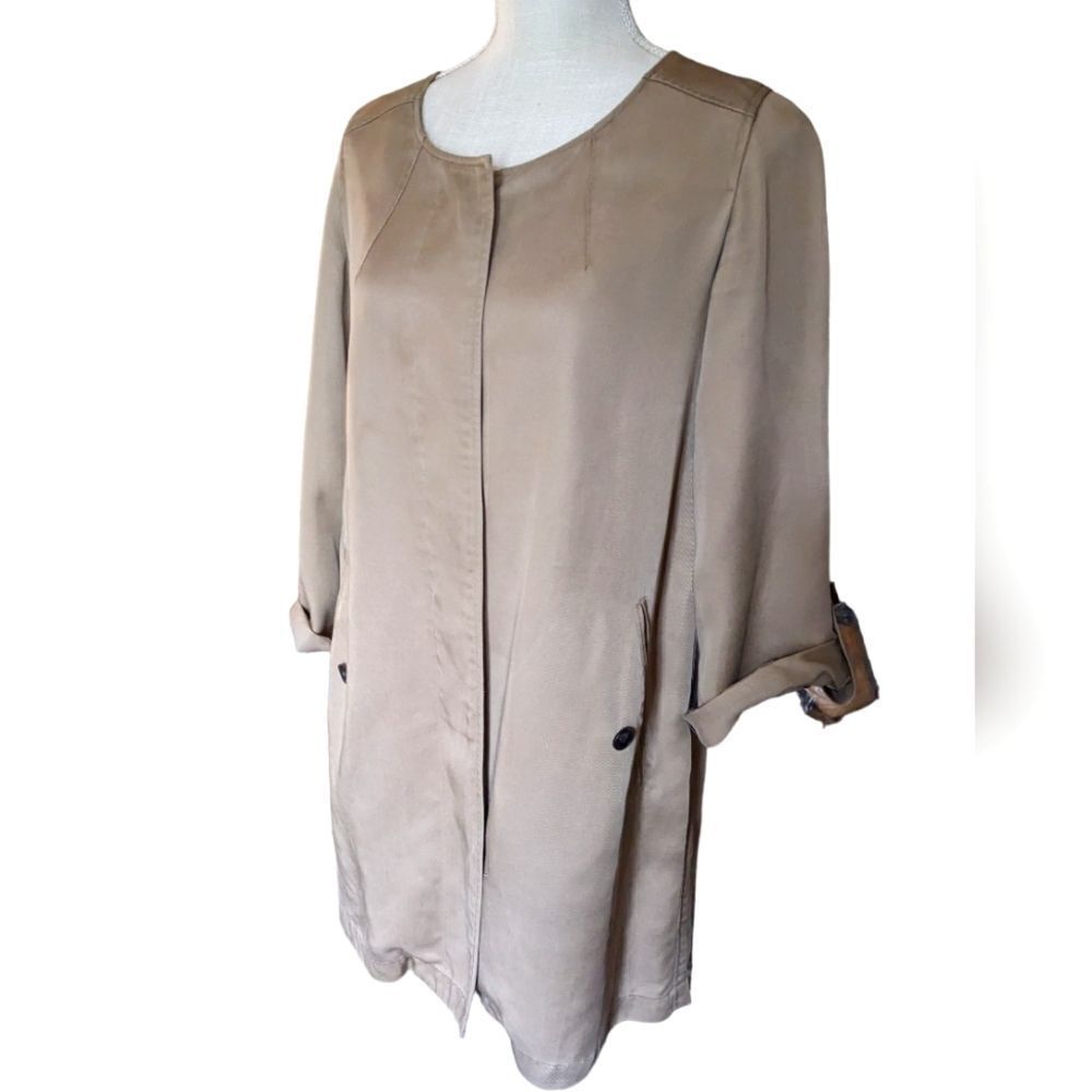 Foundfles tan jacket
